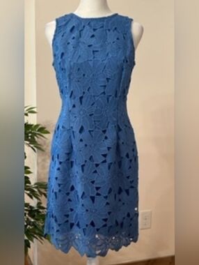 Ann Taylor Blue Floral Crochet Lace Sheath Dress Sundress 00 Petite 00P EUC